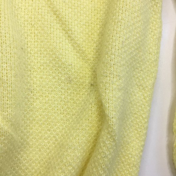 Vintage LACOSTE IZOD Yellow Soft Orlon Acrylic Textured Knit Pullover Sweater - Picture 7 of 12